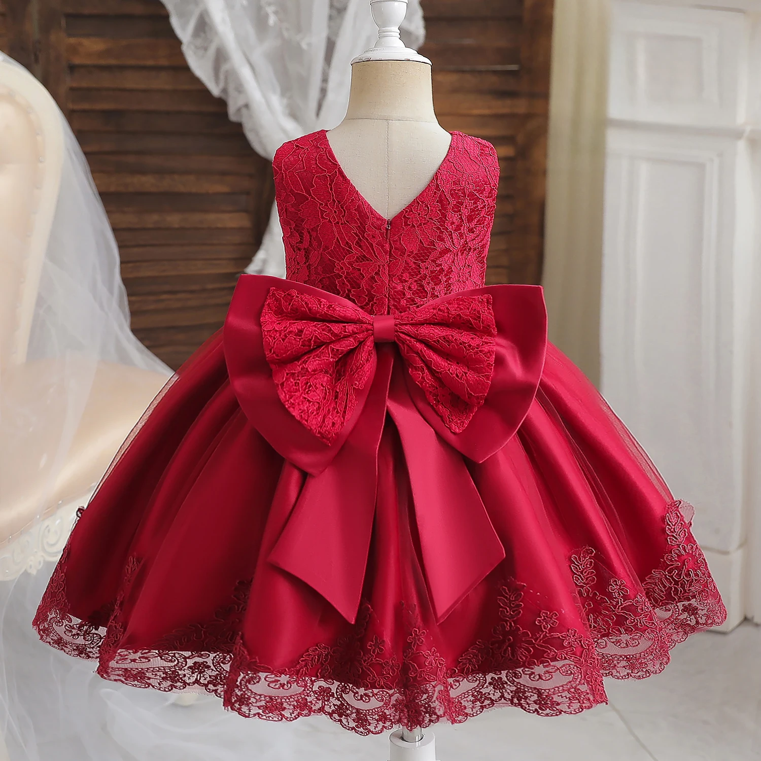 Vestido de princesa de manga larga para niñas, ropa blanca con bordado Floral, para bautismo, cumpleaños, niño niña, Año Nuevo