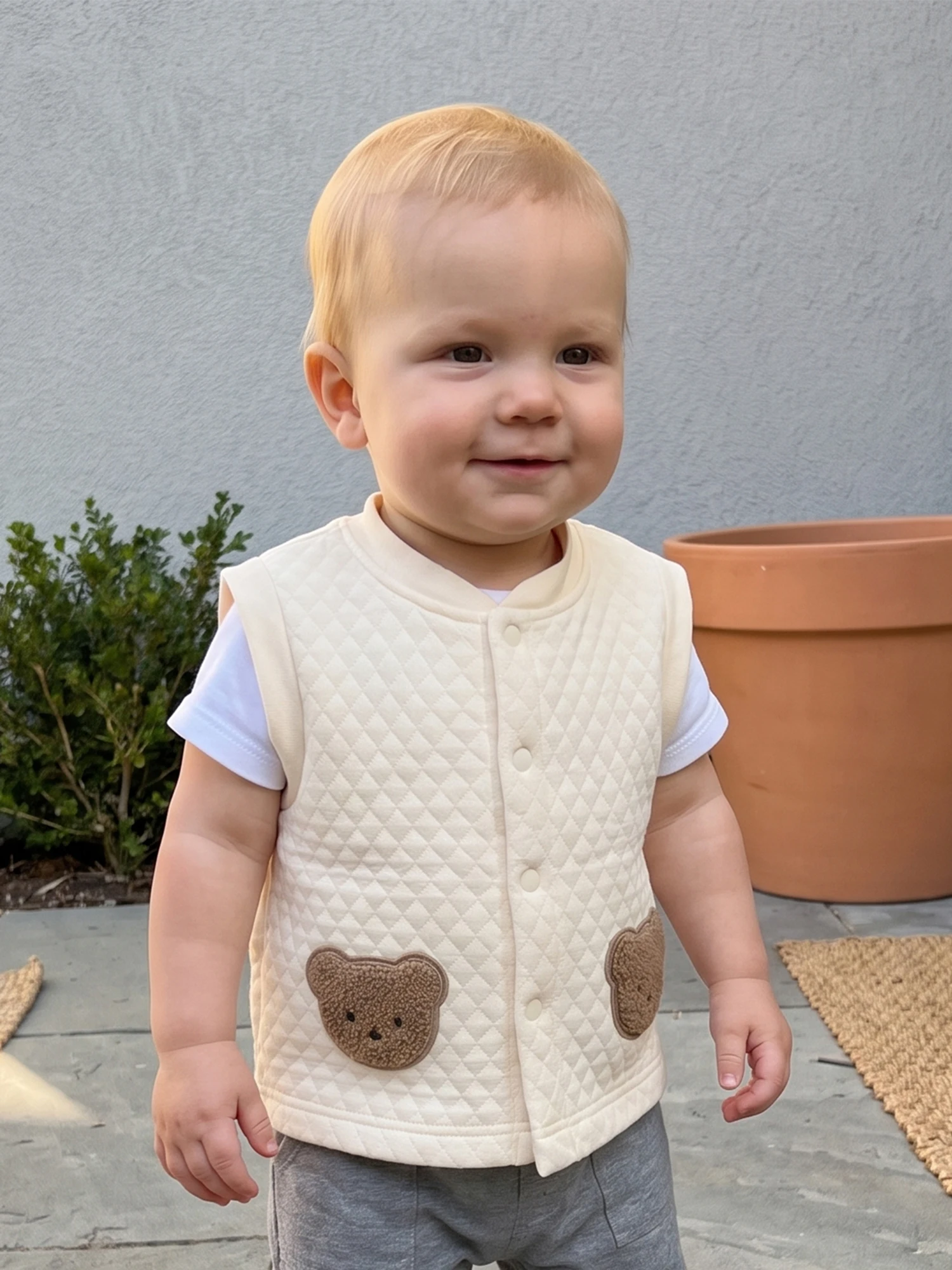 Down Sleeveless Baby-Quilted Quilted Vest Bear Embroidery Baby Vest-Snap Cartoon Bear Embroidery Baby Quilted Vest