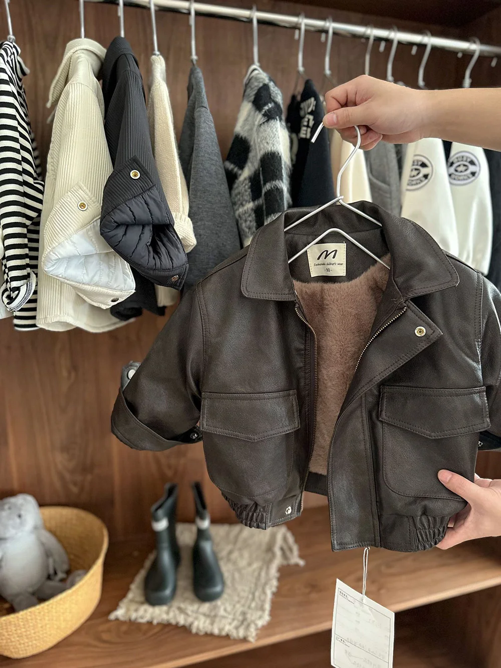 Fashion Children Solid Handsome Leather Jackets 2023 Baby Boys Girls Lapel Fleece Thick Clothing Winter Warm Windproof Outerwear