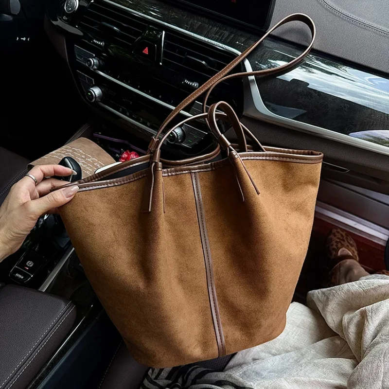 Vintage Suede Spliced Tote Bag Large Capacity Contrast Trim Shoulder Bag Women Handbag Casual Practical Commuter Shoulder Purse