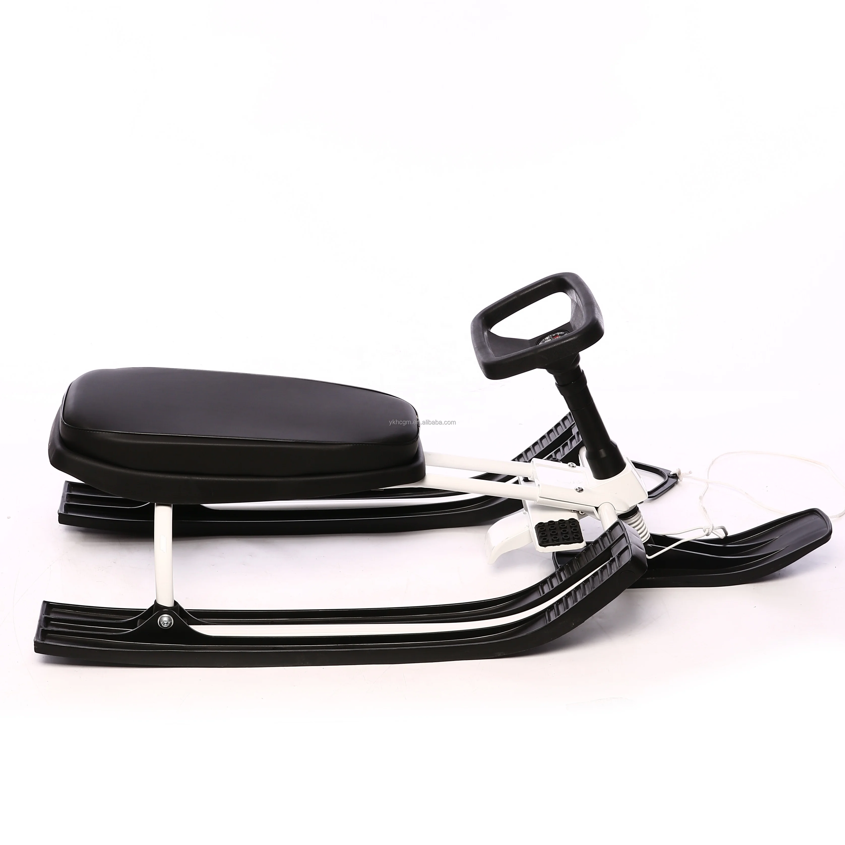 Hot Sale Fashion Plastic Snow Sledge With Brakes for Outdoor Skiing Winter Sports and Toys Sled Snow Racer