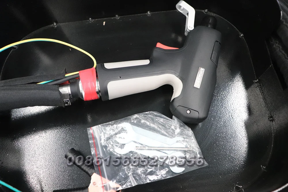 CW Fiber Lazer Rust Removal Handheld Cleaning Machine Laser Cleaner Welder Cutter 4mm 3KW Industrial Cleaning Machines