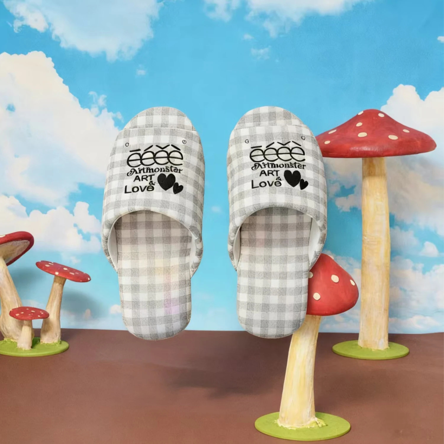 Casual Cotton Slippers Floor Walking Pigeon Couple Shoes Anti-Slip Grid Pattern All Seasons Suitable for Young People