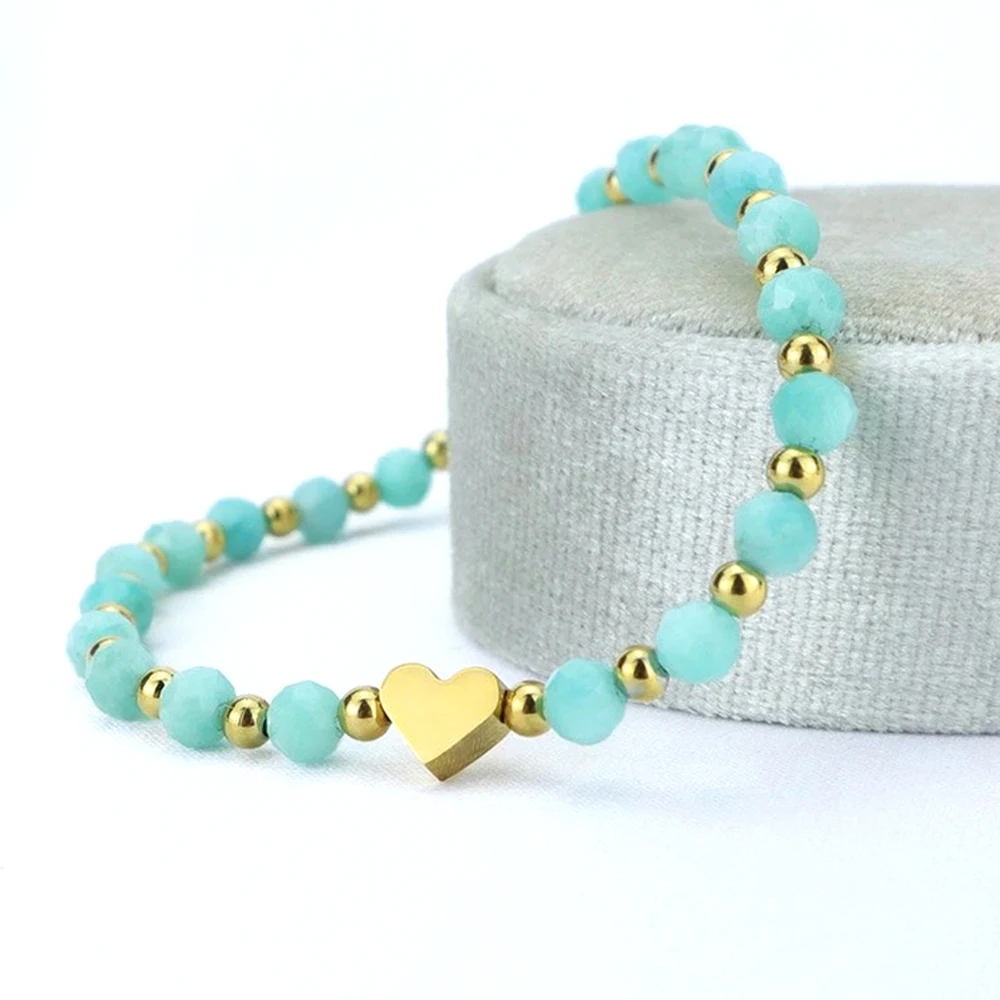 Beaded Bracelet with Heart Charm 17.5cm Stackable Boho Jewelry Minimalist Daily Wear Gift for Women Trendy Fashion Accessory