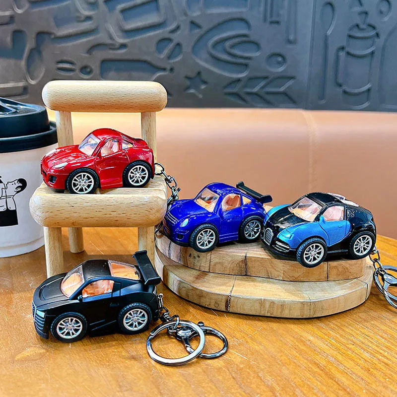 Mini llavero de juguete de aleación creativo para coche, colgante de simulación de coche de carreras, coche fundido a presión, adorno de juguete, recuerdos de fiesta para niño