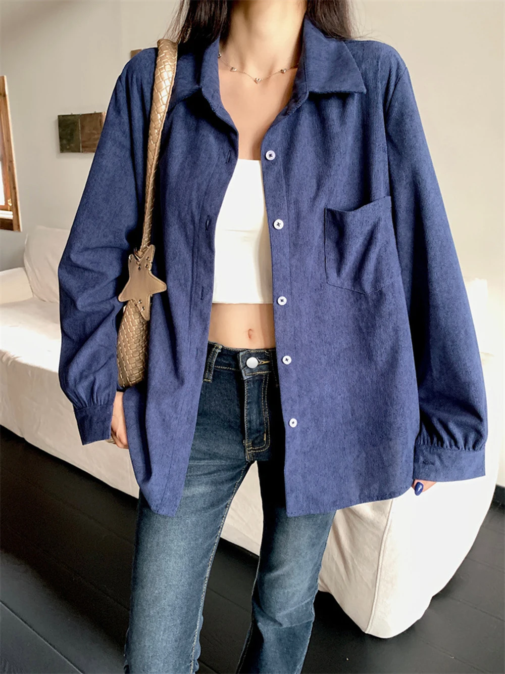 레트로 코듀로이 셔츠 재킷 여성용 가을 겨울 레이어드 룩 중간 길이 루즈 캐주얼 다용도 가디건 여성 상의