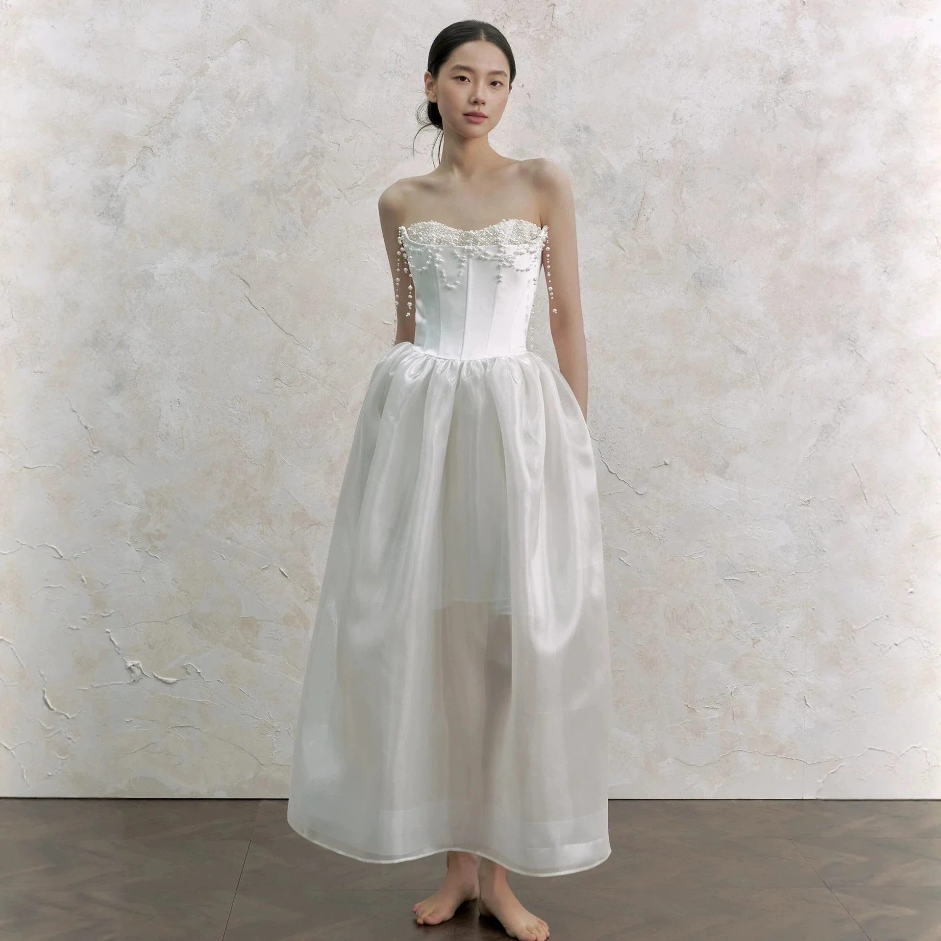 New Arrival Sweetheart lightweight wedding dress minimalist pearl design, and exclusive Bridal Wedding Gown93