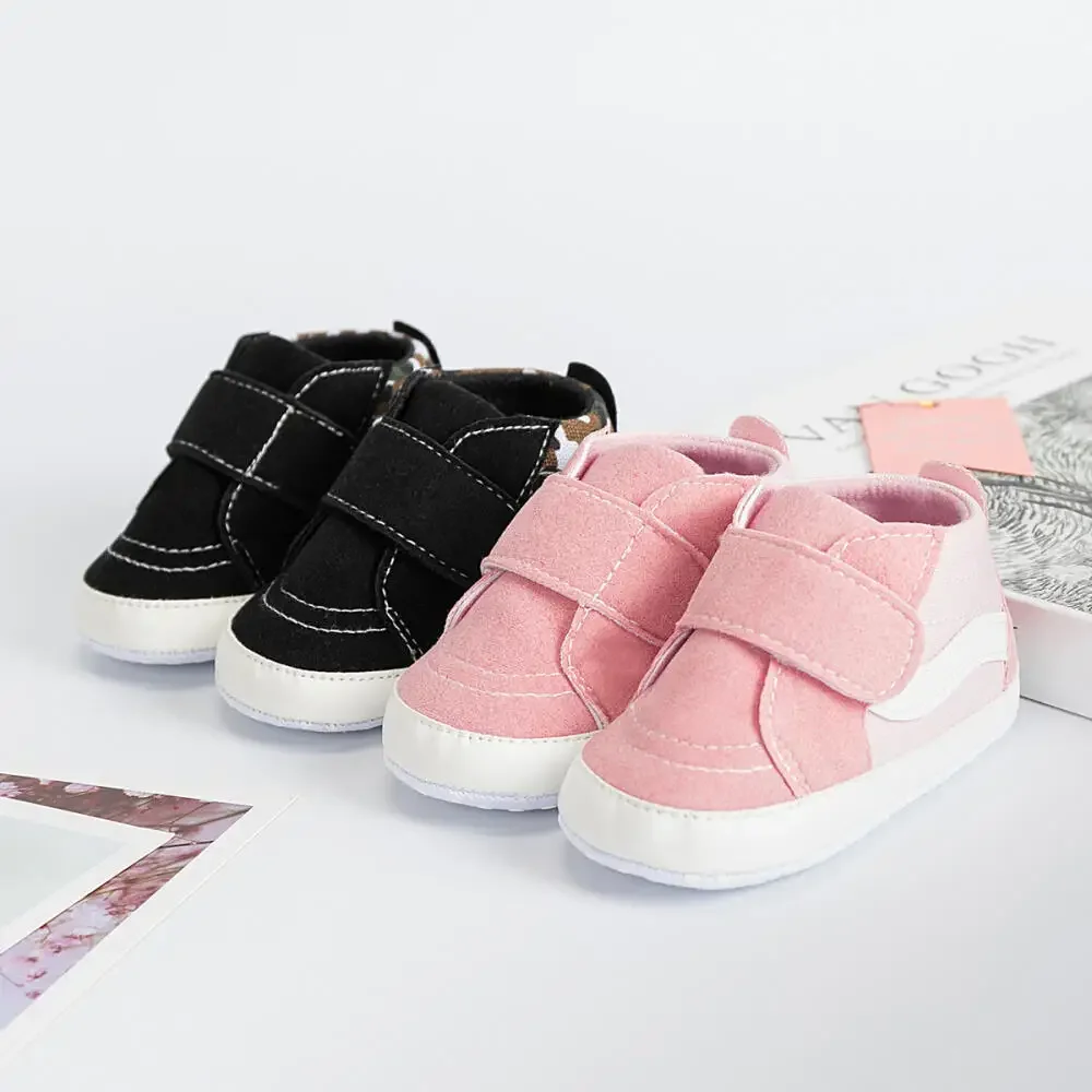 Zapatos informales de alta calidad para bebés, zapatillas antideslizantes con suela de algodón suave para recién nacidos de 0 a 18 meses, Color sólido, novedad