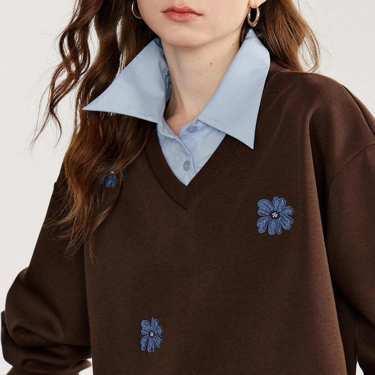 Toyoutth moletom feminino 2025 outono novo denim flor bordado falso duas peças emenda turn down collar algodão casual pulôver