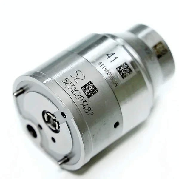 Hochwertiges Common-Rail-Injektor-Magnetventil 7135-588 HEISSE VERKÄUFE