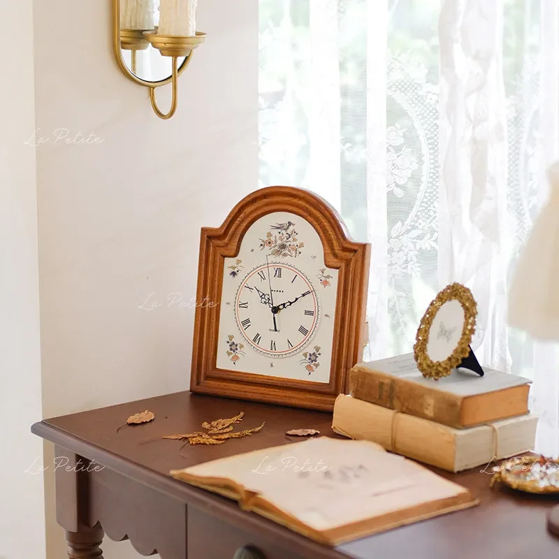 Vintage Clock Solid Wood Desk Clock Silent Quartz Roman Numeral Wall Clock Decorative Table Watch Living Room Decor Ornament