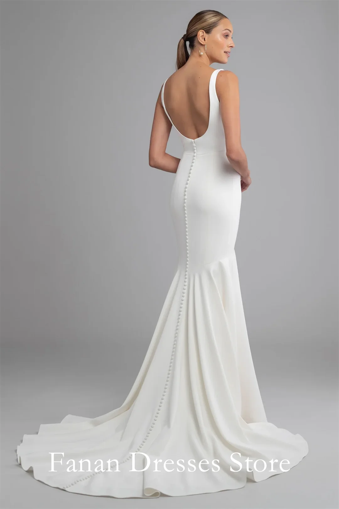 Spaghetti Straps Sleeveless Backless Ruched Mermaid Wedding Dress Crepe Ivory Minimalist Maternity Bridal Gown For Photoshoot