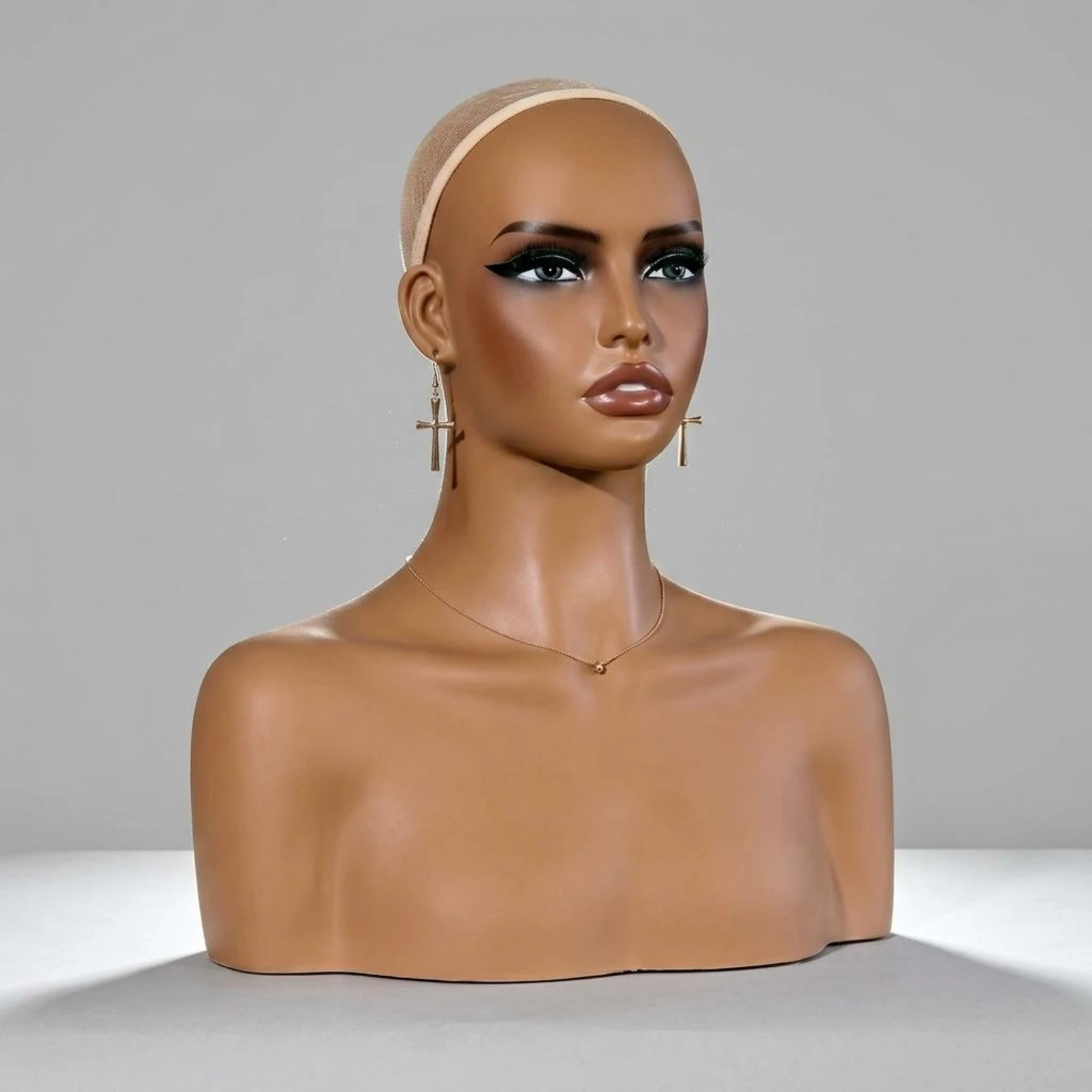 tete-de-mannequin-avec-epaules-buste-de-mannequin-en-pvc-tete-de-presentation-pour-perruques-finition-elegante-couleur-chair