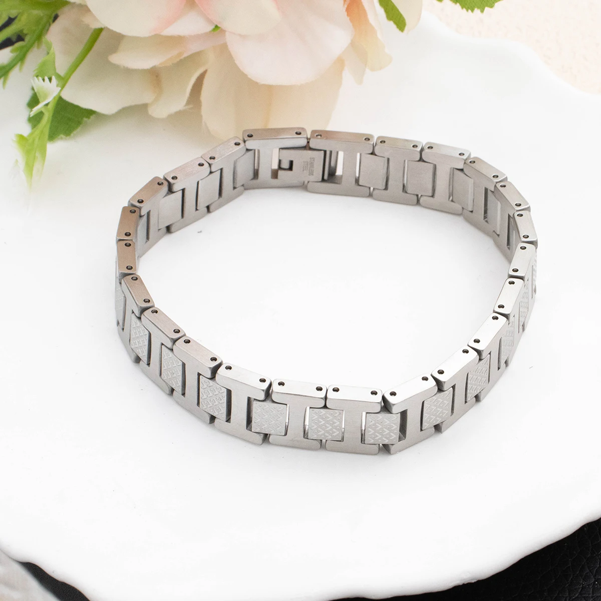 Fashion Minimalist Punk Style Stainless Steel Watch Strap 12MM Width Unisex Bracelet Bangle for Party Holiday Jewelry Gifts