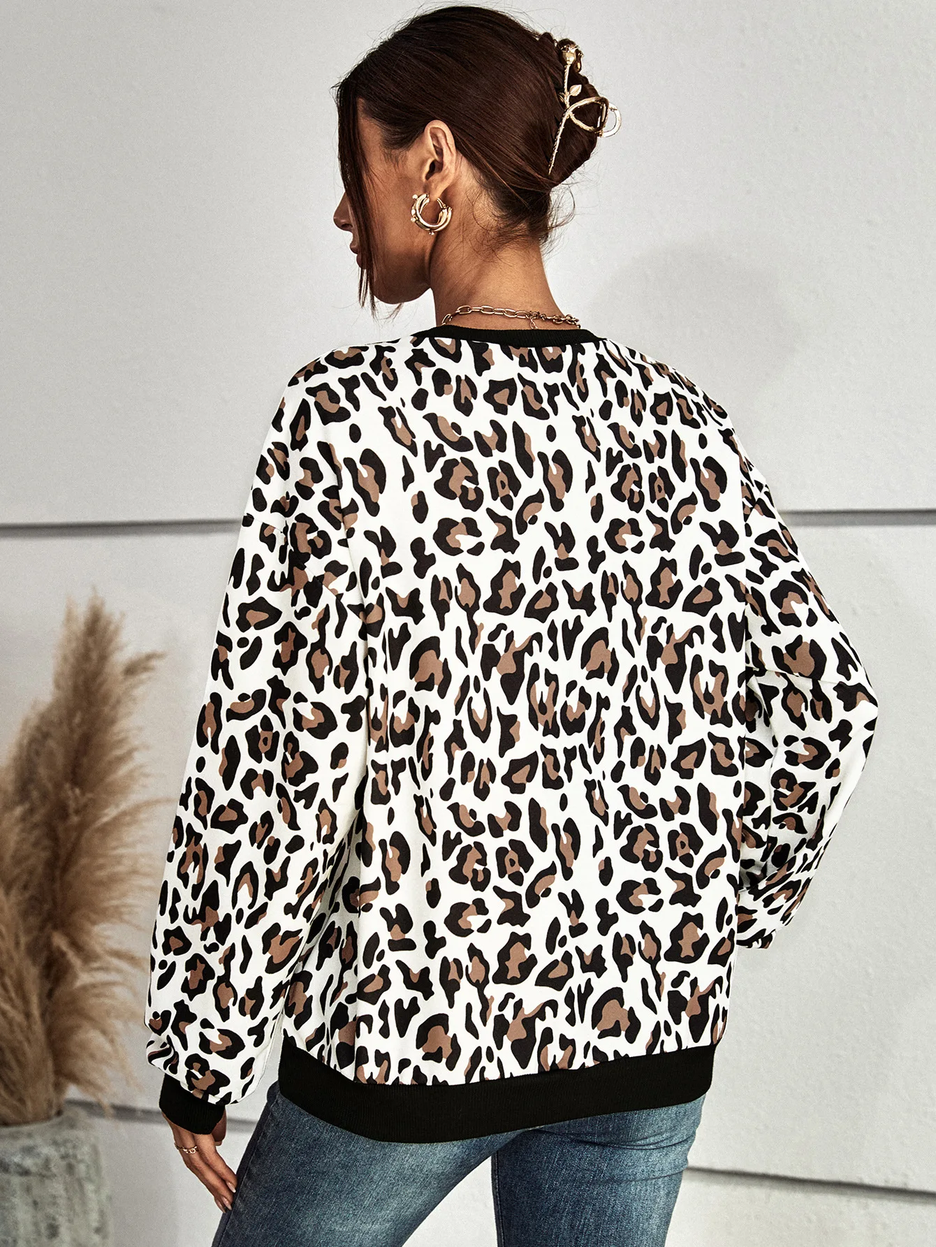 Autumn and Winter Women\'s Hot Selling Leopard Print Long Sleeved Casual Hoodie