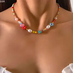 Perle barocche simulate fiori carini collana girocollo a catena clavicola corta in rilievo intrecciata a mano colorata per gioielli da donna per ragazze