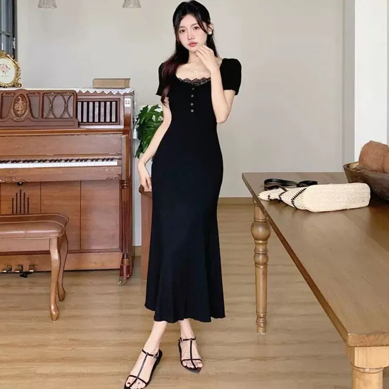 Damen Schickes Kurzarm-Maxikleid Elegantes Spitzen-Rundhals-Kleid in Schwarz A-Linie Wickelkleid Bürokleid Leichtes Langes Kleid