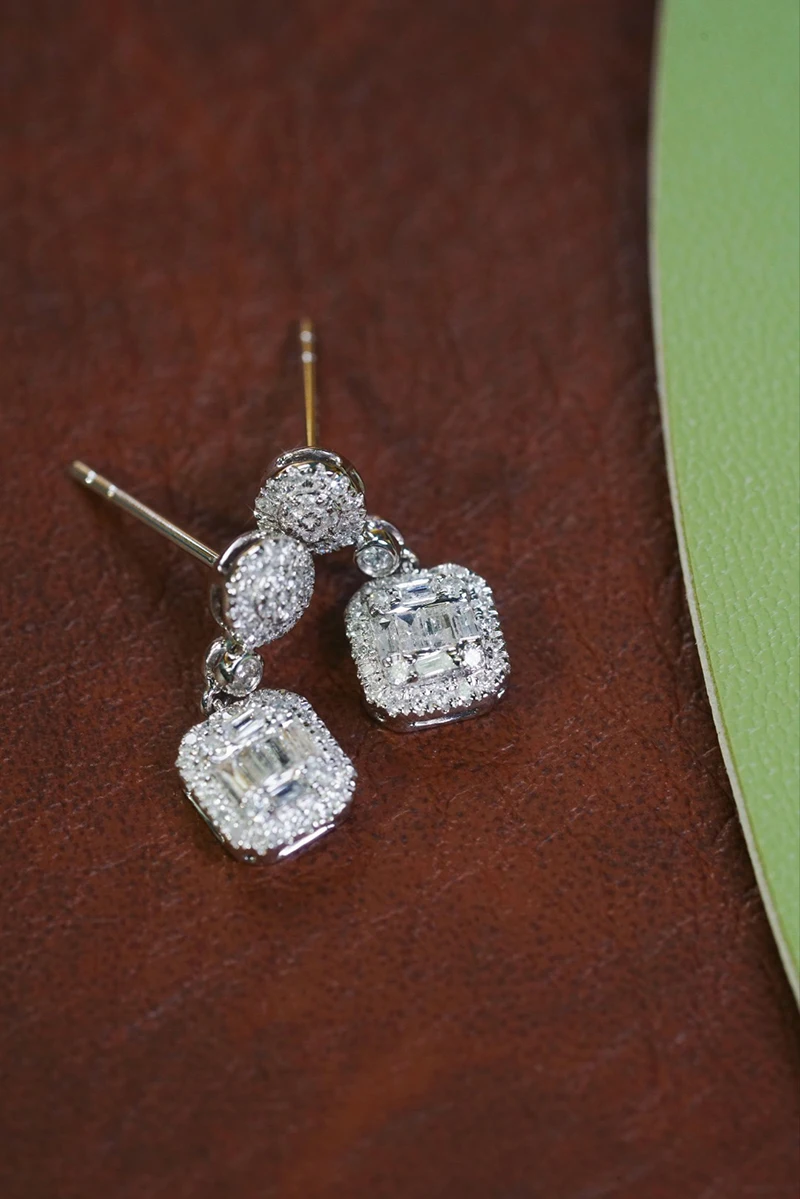 KUGG 100% 18K White Gold Earrings Elegant Style 0.40carat Real Natural Diamond Stud Earrings for Women High Wedding Jewelry