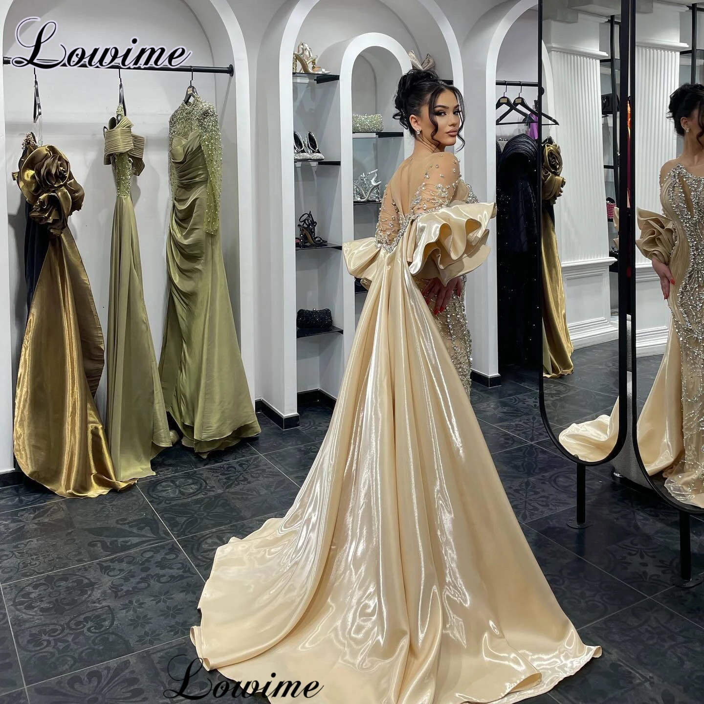 Zweiteilige Champagner-Abendkleider mit Umhang, langen Ärmeln, Kristallen, Promi-Kleider, Partykleider, Robes de Soirée, individuell gestaltet