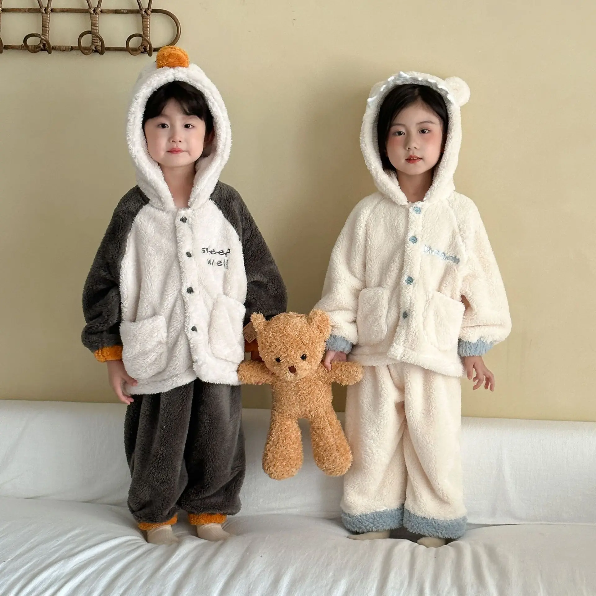 

Kids Flannel Pajamas Set 1-10 Years 2025 Autumn Winter Thermal Cartoon Children Sleepwear Home Clothes Boys Girls Coral Fleece