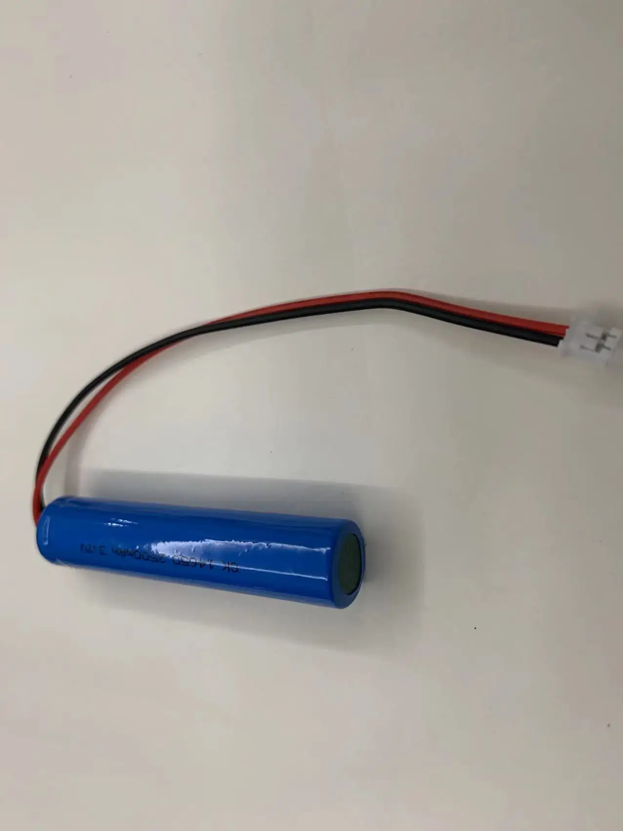 Kup więcej będzie tanie fabrycznie nowe oryginalne 3.7V akumulator 14650 2500mah latarka z końcówką nici 2.0 medyczne nowe