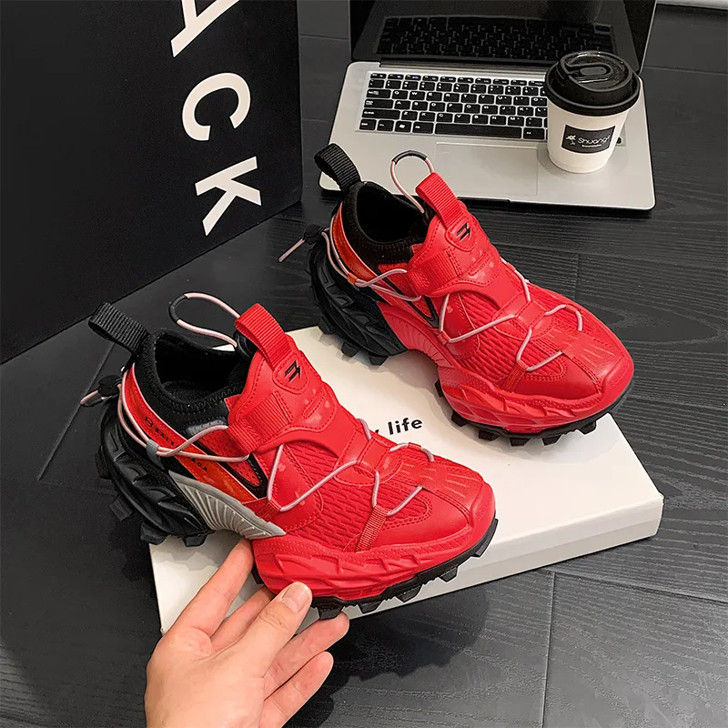 

Новая мужская и женская модная дышащая повседневная спортивная обувь. Дизайнерская мужская и женская спортивная обувь для пар на толстой подошве с сеткой.