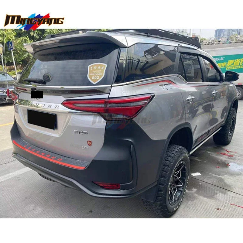 

Factory Hot Selling High Quality Cladding for Fortuner 2016-2021 Door Moulding