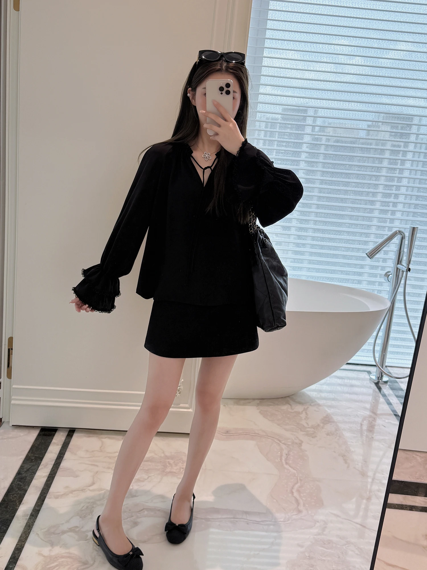 

Rubbit Chic Commute irt Tee-acetate Lace Sve Bow-knot V-ne Breathable Comfortable Bla Busin Casual Women's irt