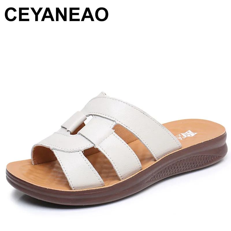 

Новые летние сандалии большого размера для женщин, тапочки из натуральной кожи, повседневные спортивные и модные уличные рабочие тапочки для мам