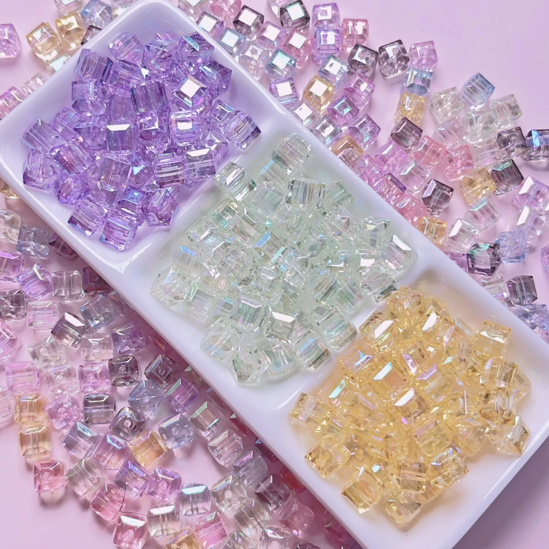 

8mm 300pcs Transparent AB Colors Cube Square Geometry Acrylic Beads Fit Girls Necklace Bracelet Earring Beading Material