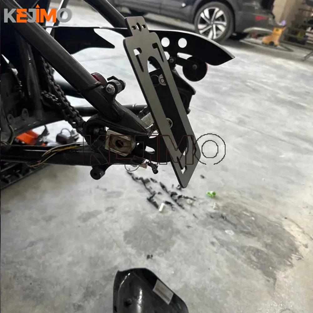 

Side Fender Eliminator Side Mount License Plate Holder FOR Thruxton 1200 R/RS Street Scrambler/Twin/Cup 2016-2024 2023 2022 2021