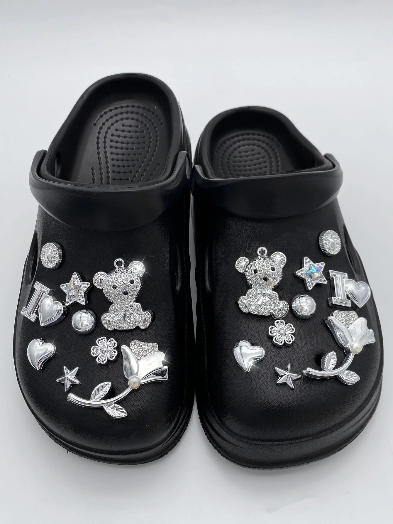 18 silver dot diamond bear, letters, hearts, silver beads, stars and other DIY shoe buckle decorations, multi-functional shoe cl