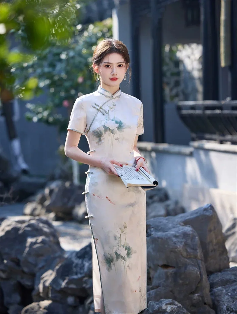 

Новинка весны/лета 202, жаккардовый длинный боковой двухслойный Cheongsam с восемью пуговицами для женщин