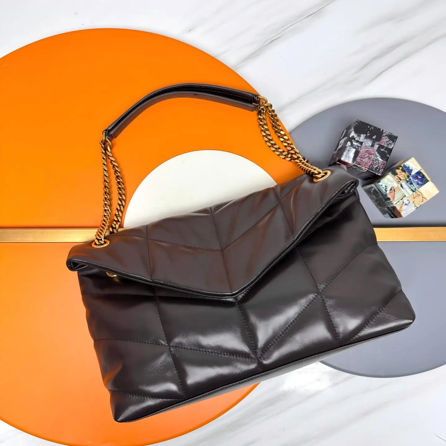 

Hot Sale Of The Season New Cloud Shape Lambskin Diamond Grid Chain Pouch Street Style Messenger Bag