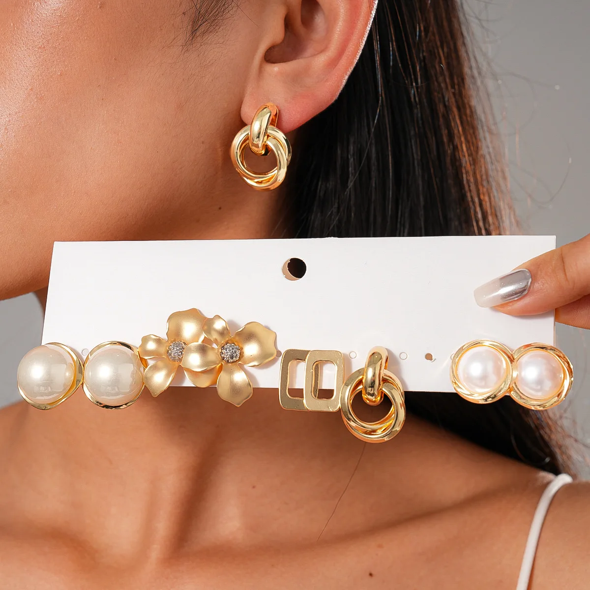 

10 Pcs Minimalist Fashion Hollow Geometric Metal Earrings Luxury Imitation Pearl Earrings for Women Girls Ear Jewelry Brincos