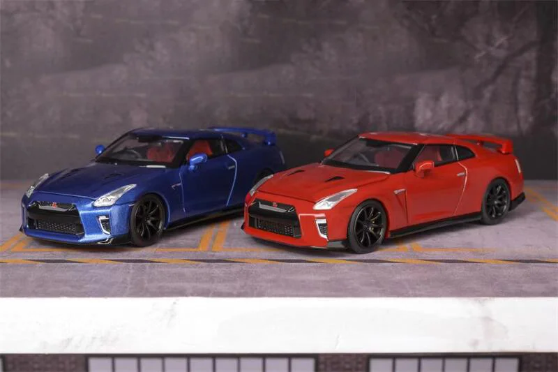 **Pre-Order** Motorhelix MH 1:64 GT-R R35 Track Edition limited799 Diecast Model Car