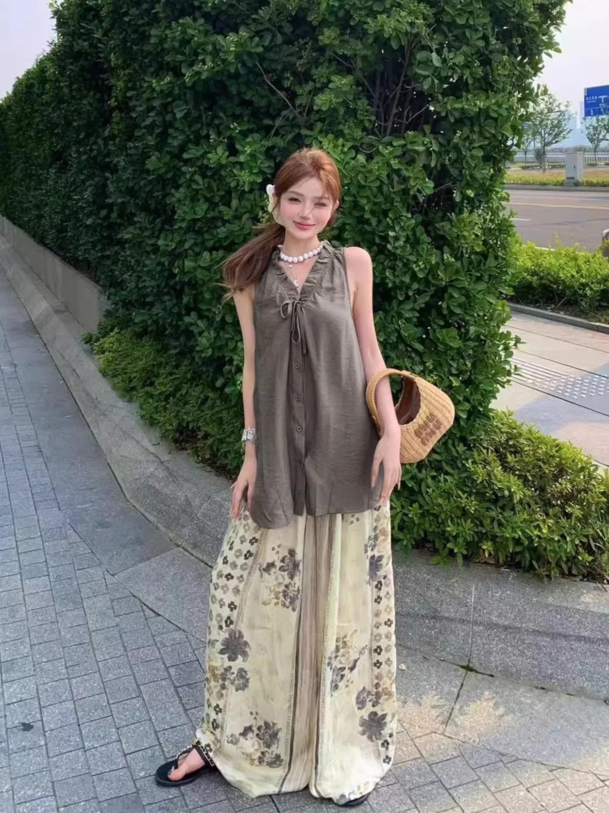 Loose Print V-Neck Sleeveless Top And Wide Leg Pants Two-Piece Set for Women Chinese New Style Texture Knot Design Summer Fas...