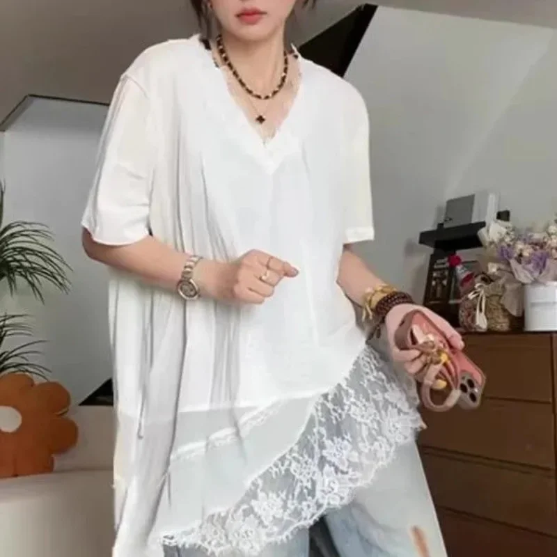 

Black Lace Trim V Neck Loose T Shirt Short Sleeve Women Casual Summer Top with Asymmetrical Hem and Sheer Layer