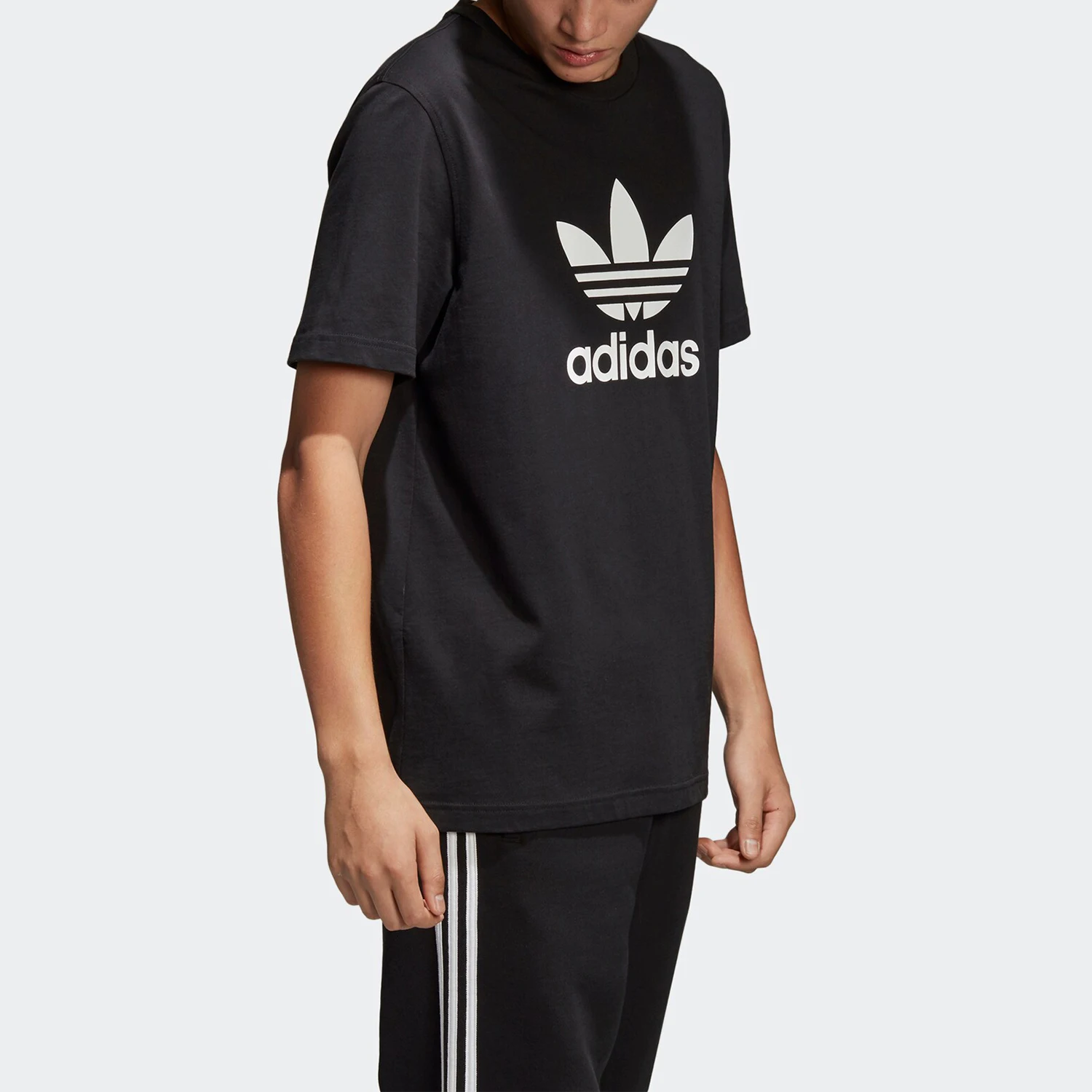Adidas genuine men's men's clover sports casual short sleeved T-shirt CW0709