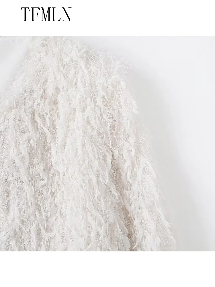 سترات نسائية فاخرة لخريف 2025 من الفرو الصناعي موضة أنيقة برقبة دائرية وأكمام طويلة ملابس خارجية قصيرة معاطف أنيقة للحفلات النسائية الصلبة #4