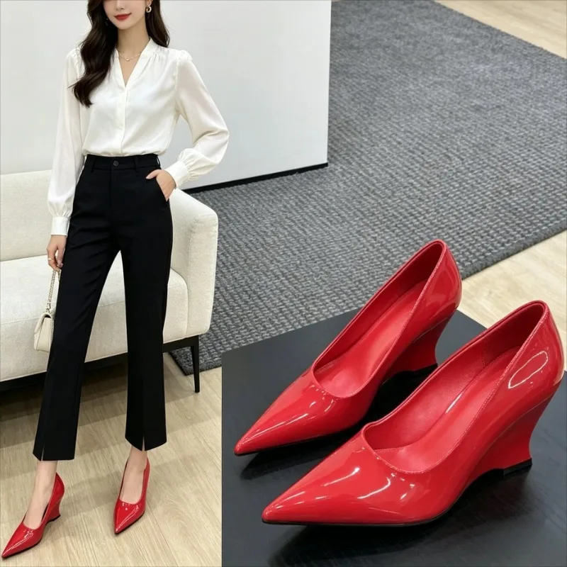 

2026 Hot Selling New Design Pointed Toe Wedges High Heels Women Pumps Silver Red Shoes Sexy Wedding Banquet Zapatos Mujer