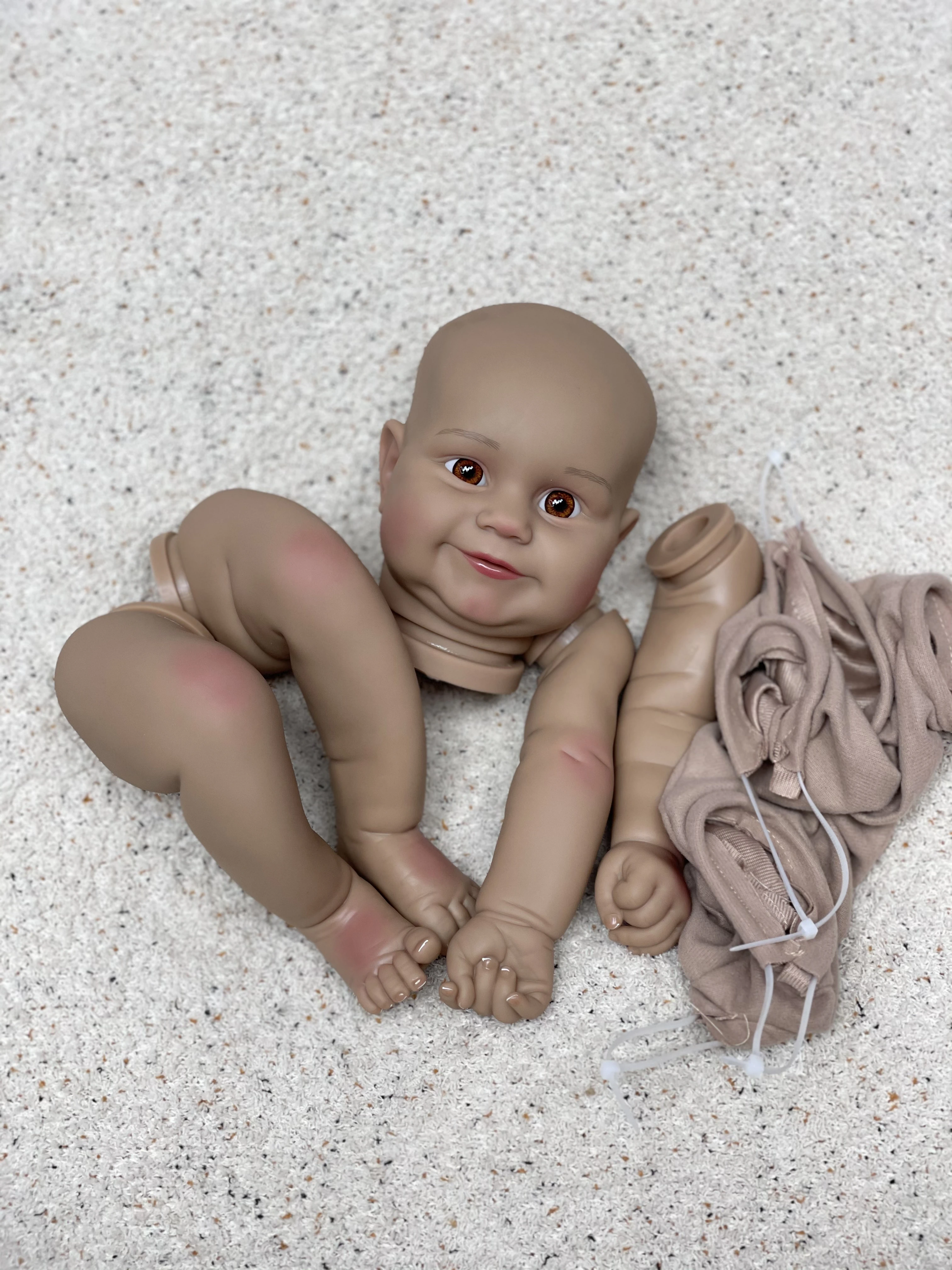 Pele escura maddie 18 Polegada bebe reborn kits realista pintado em branco kits de boneca de vinil inacabado peças de boneca bebê reborn kукла