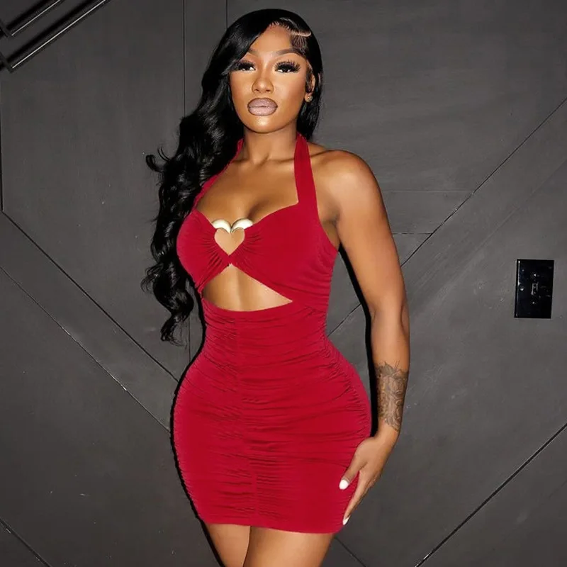 Leosoxs 2025 feminino em forma de coração decoração de metal recorte vestido sexy plissado halter sem costas bodycon mini vestidos festa clubwear