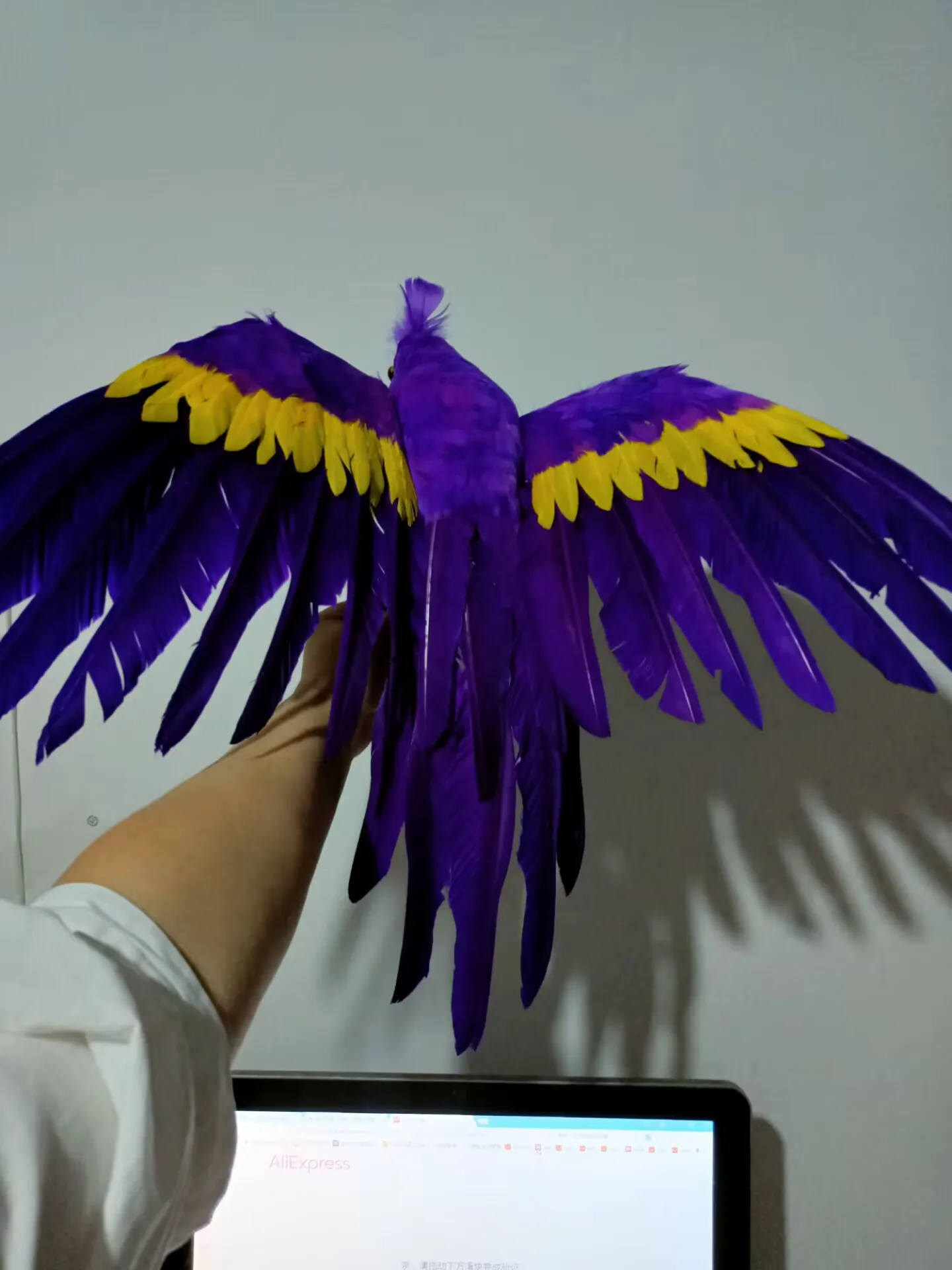 Creative Simulation Purple Foam Feather Wings Parrot Model 42x60cm Gift Home Garden Decorations Artificial Bird Plumes