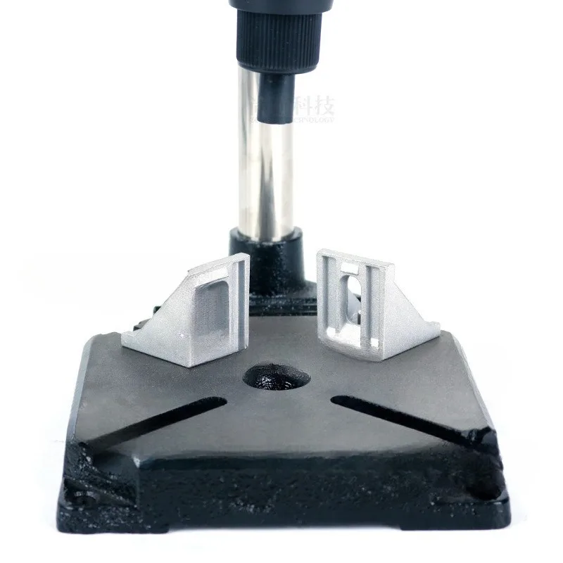 Plastic bottle PE bottle beverage bottle capping machine, ordinary lid anti-theft lid locking machine