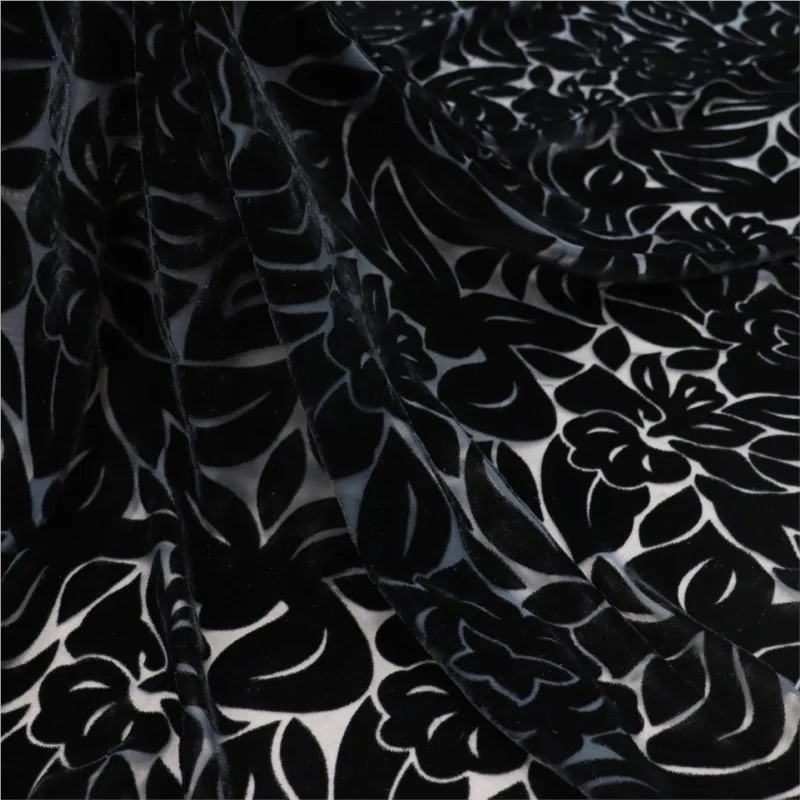 ชุดนอนผ้าไหมวิสโคสลายดอกไม้สีเดียวแบบทอผ้ากำมะหยี่และผ้าไหมไหม้แบบกี่เพ้า