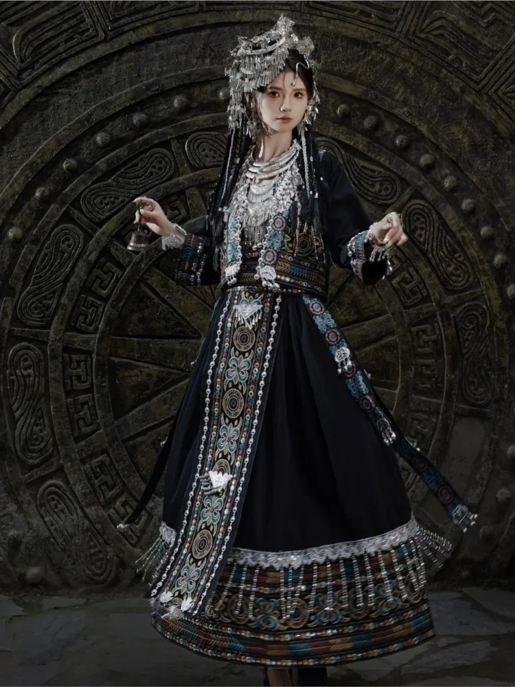 

New ethnic and exotic style travel photography performance costumes
