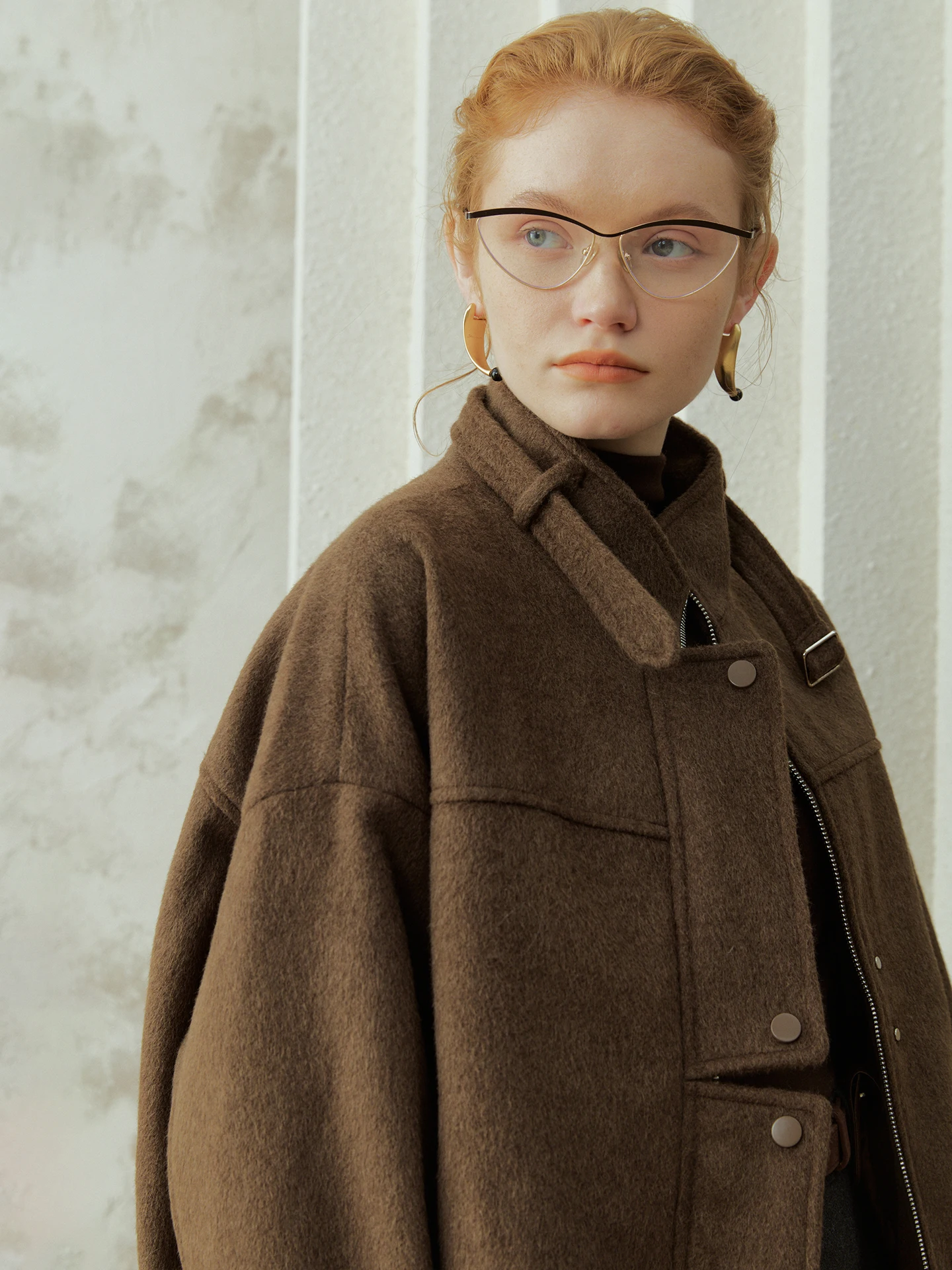 

Стильное женское шерстяное пальто оверсайз с воротником-стойкой, осенне-зимнее, 2 цвета, свободный крой, длинный рукав