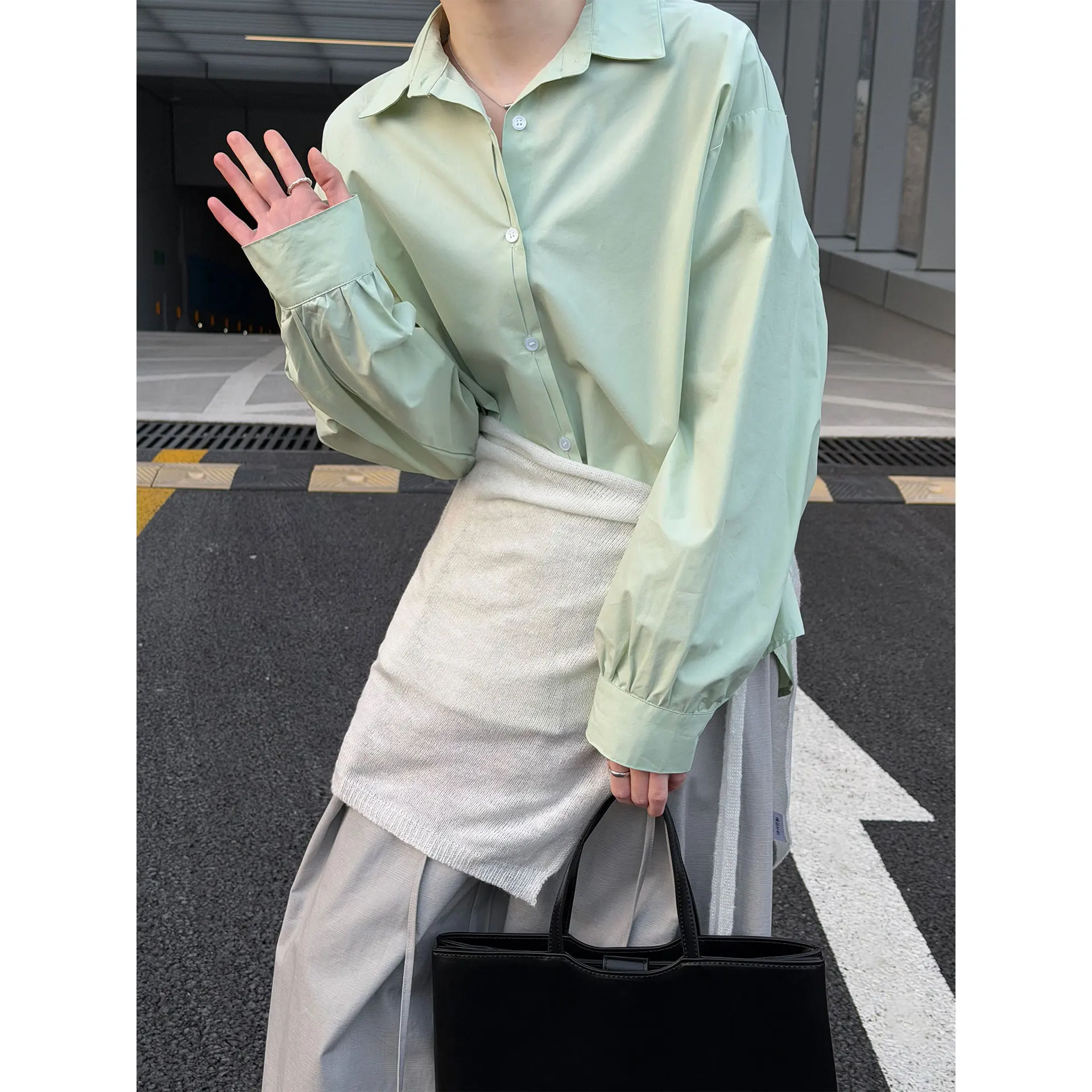 

Basic and Versatile Turtleneck Layered Shirt for Women, 2026 Early Spring New Style Casual Sunscreen Shirt