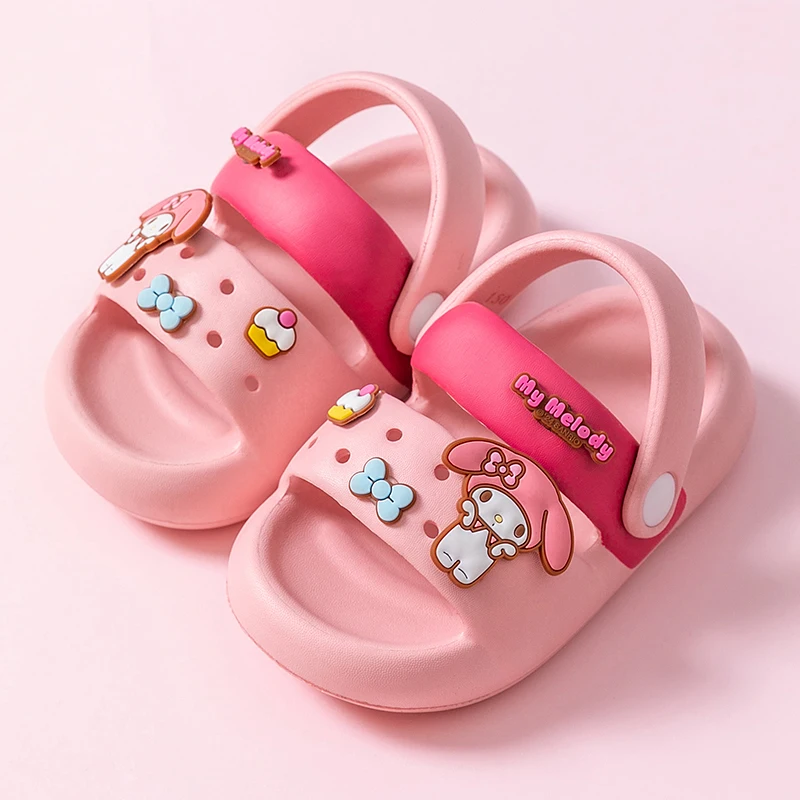 Sandali per ragazze Sanrio scarpe da spiaggia per bambini antiscivolo per cartoni animati carini